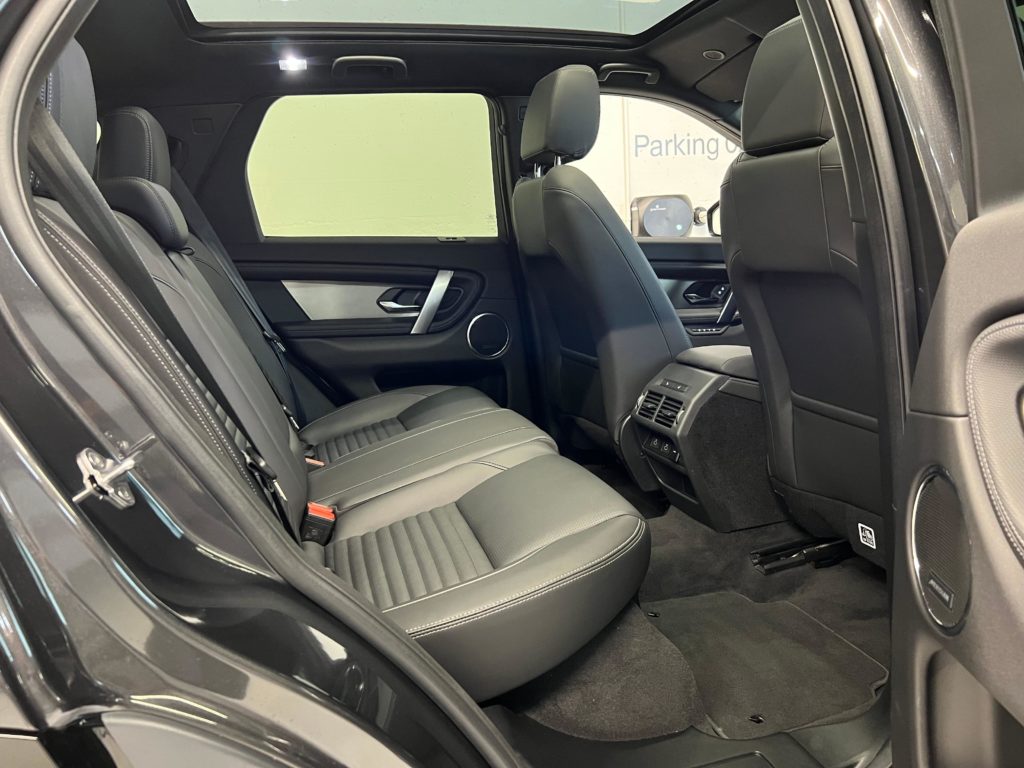 Land Rover Discovery Sport 1.5 T 300e Dynamic SE