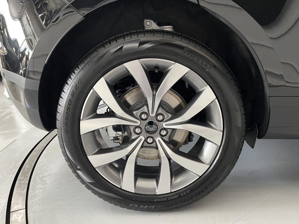Land Rover Range Rover Evoque 1.5 T 300e SE