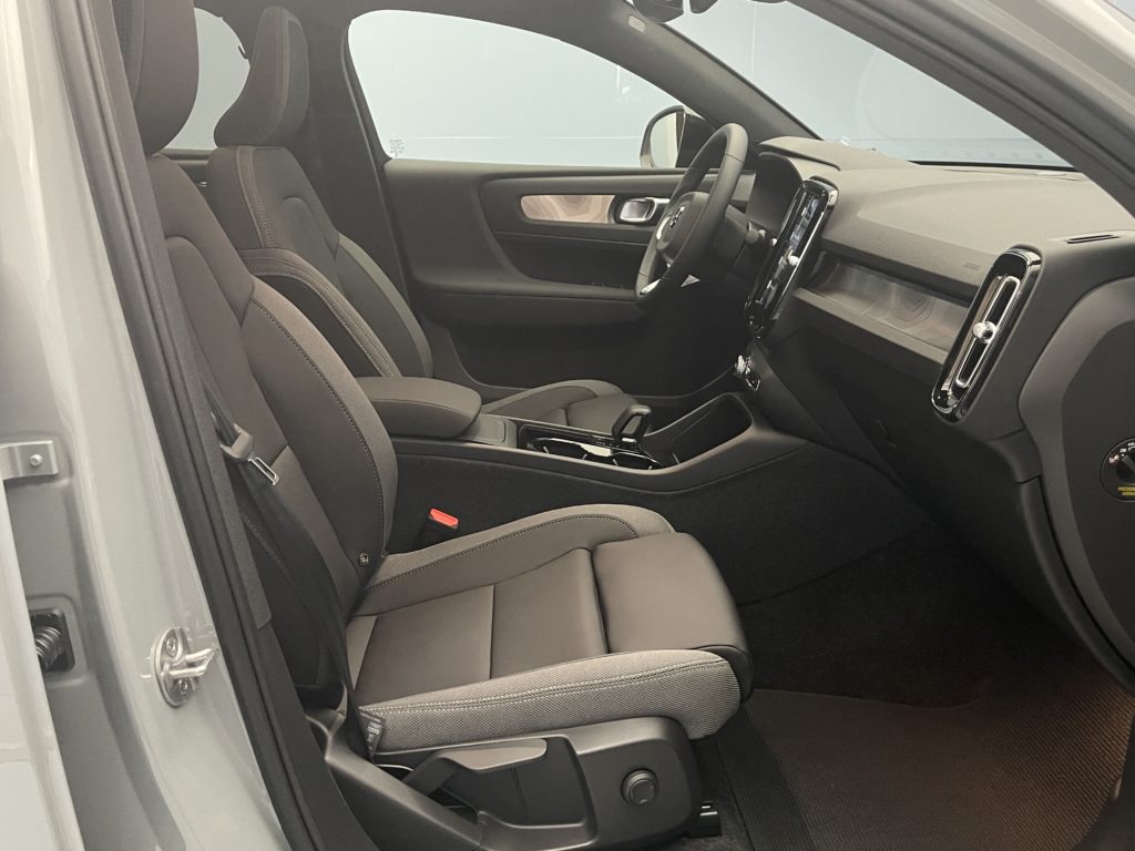 Volvo C40 E60 Core