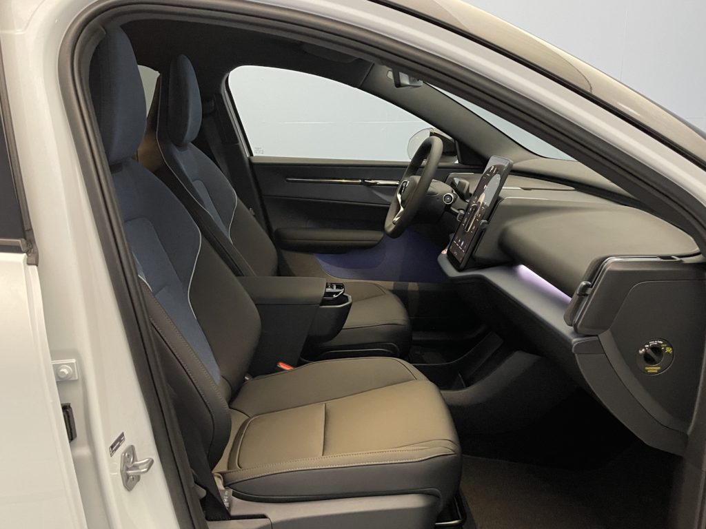 Volvo EX30 E60 Plus