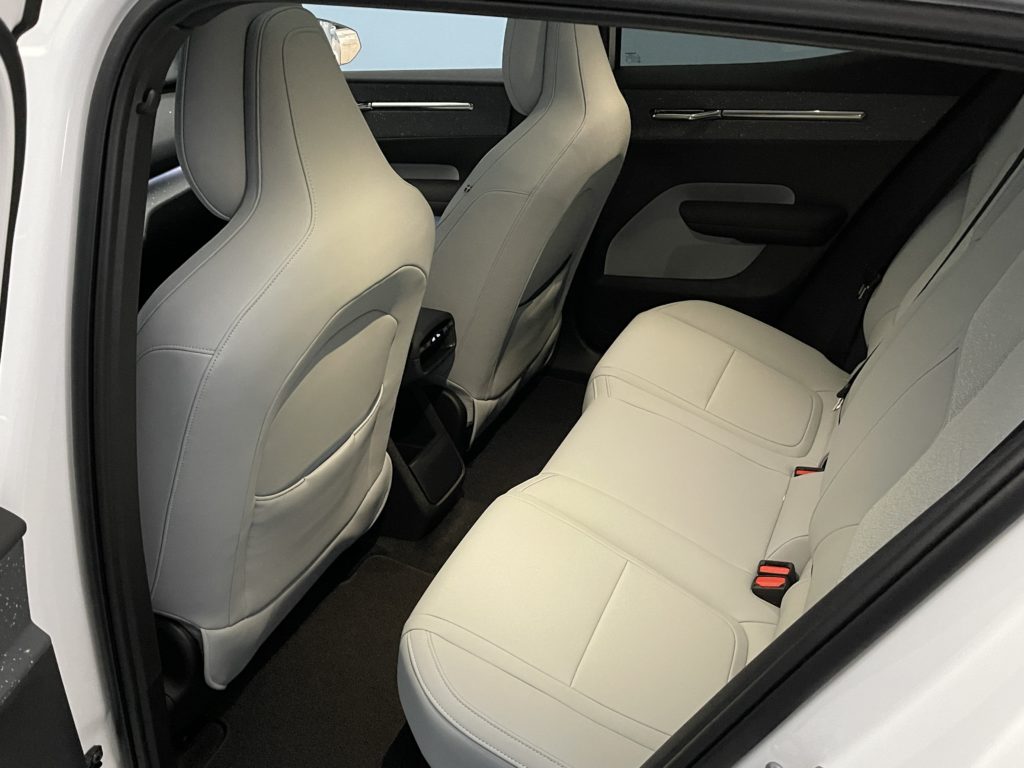 Volvo EX30 E60 Twin Ultra Performance AWD