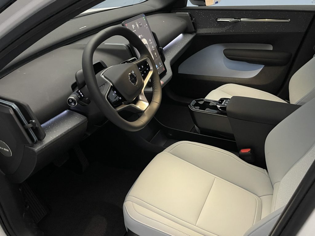 Volvo EX30 E60 Twin Ultra Performance AWD