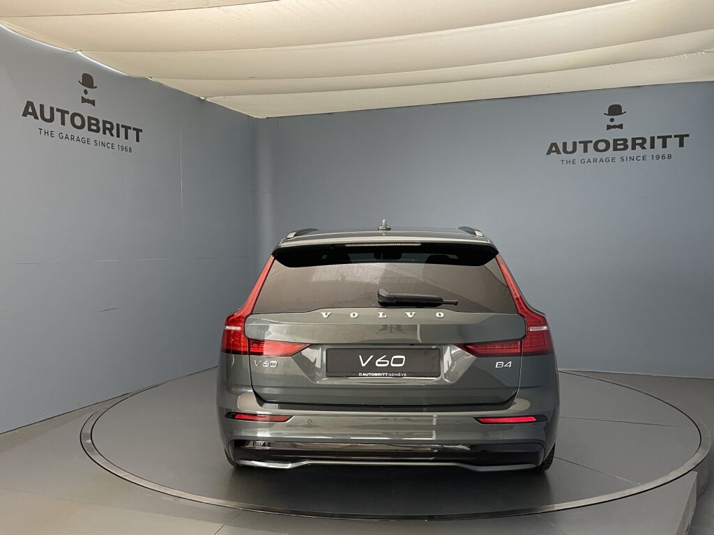 Volvo V60 2.0 B4 Ultra Dark