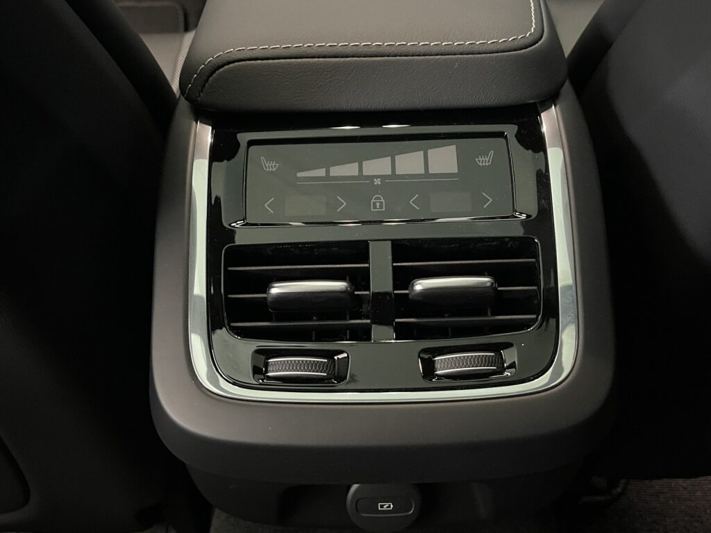 Volvo V60 2.0 B4 Ultra Dark