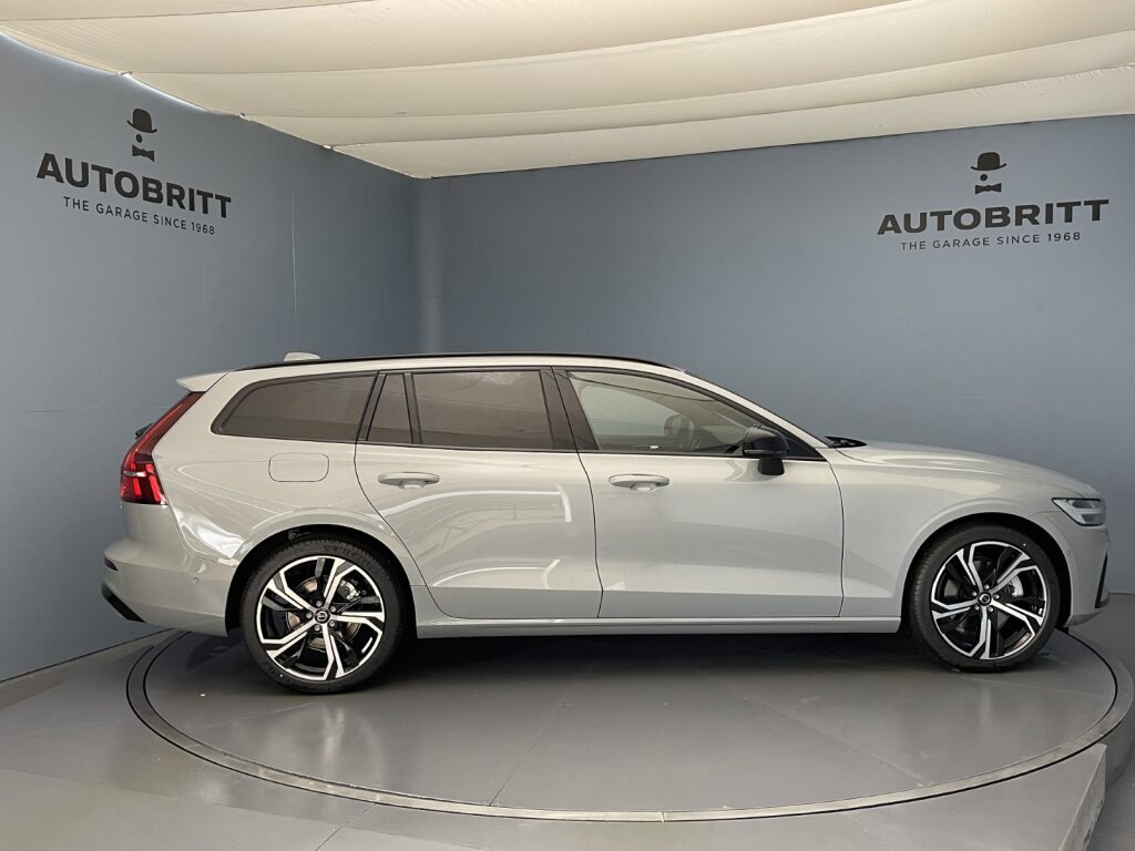 Volvo V60 2.0 B4 Ultra Dark