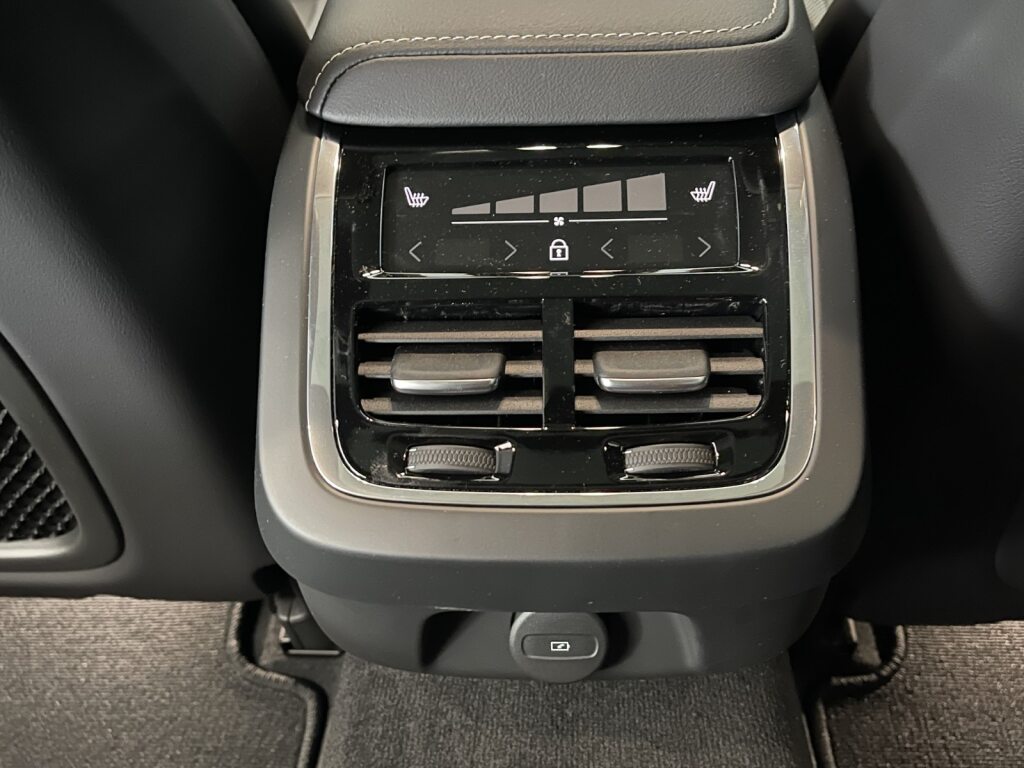 Volvo V60 2.0 B4 Ultra Dark