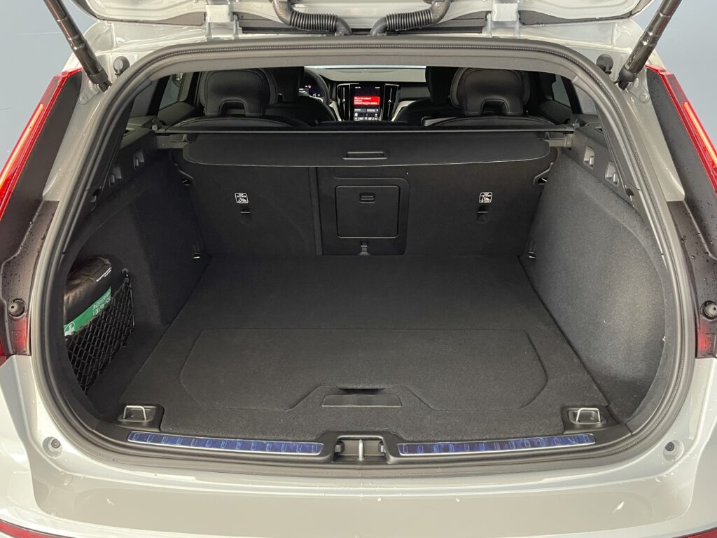 Volvo V60 2.0 B4 Ultra Dark