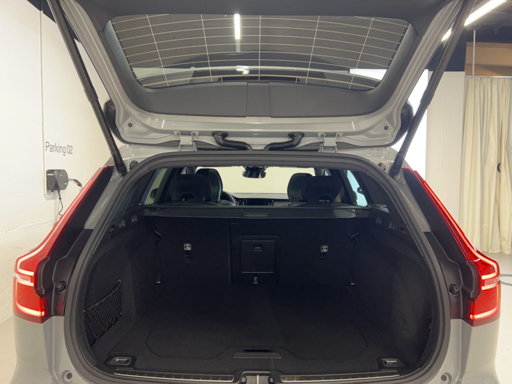 Volvo V60 Cross Country 2.0 B4 Ultimate AWD