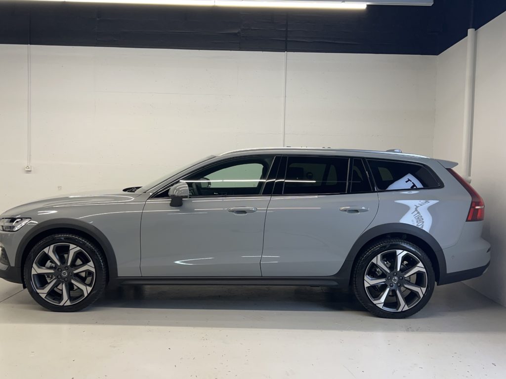 Volvo V60 Cross Country 2.0 B4 Ultimate AWD