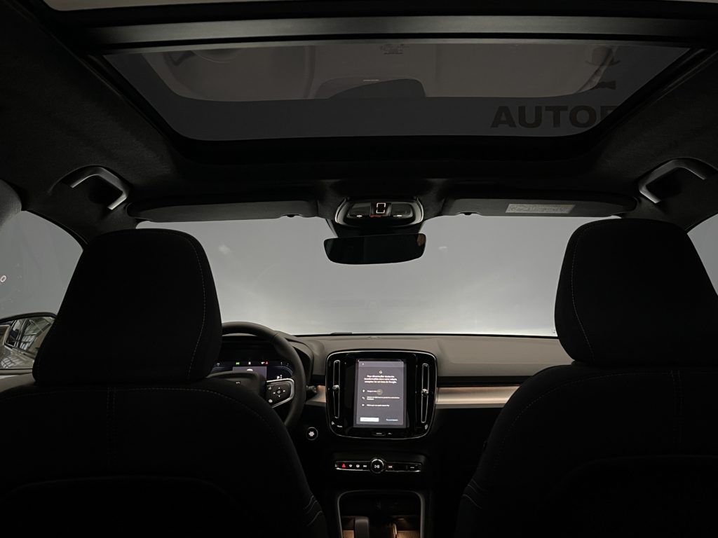 Volvo XC40 2.0 B3 MH Plus Dark