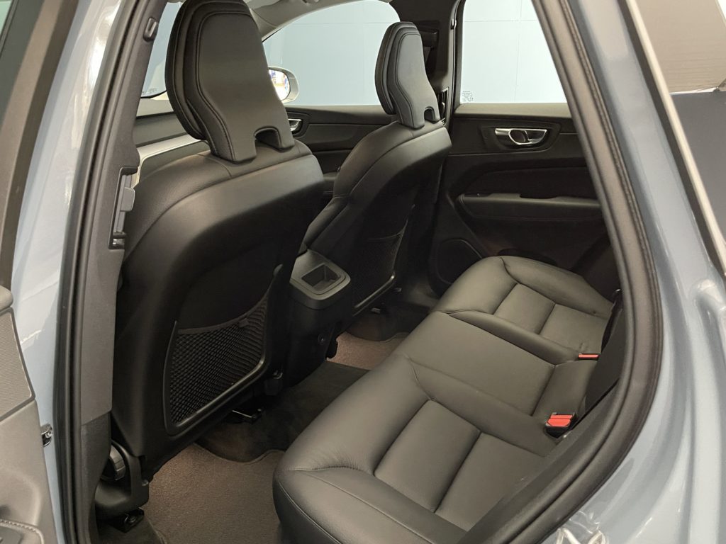 Volvo XC60 2.0 B5 MH Momentum AWD