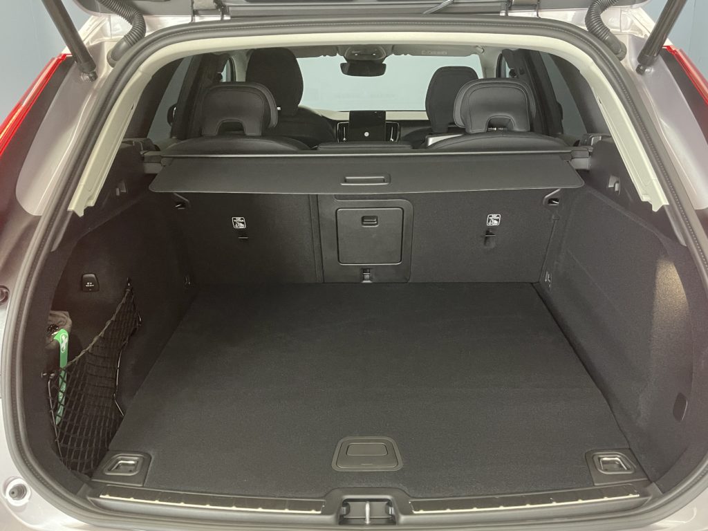 Volvo XC60 2.0 T6 TE Ultra Dark eAWD