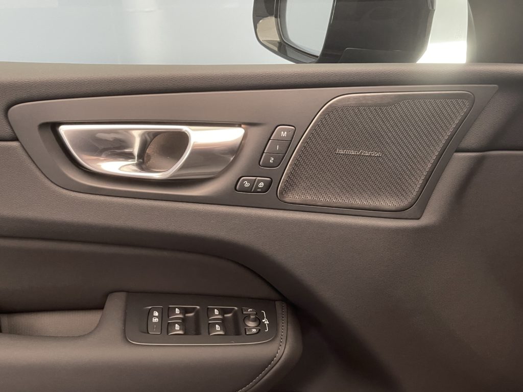 Volvo XC60 2.0 T6 TE Ultra Dark eAWD