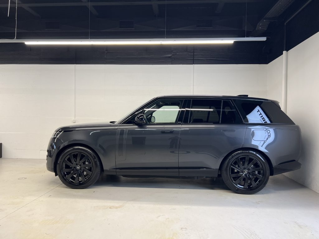 Land Rover Range Rover 3.0 I6 P460e SE