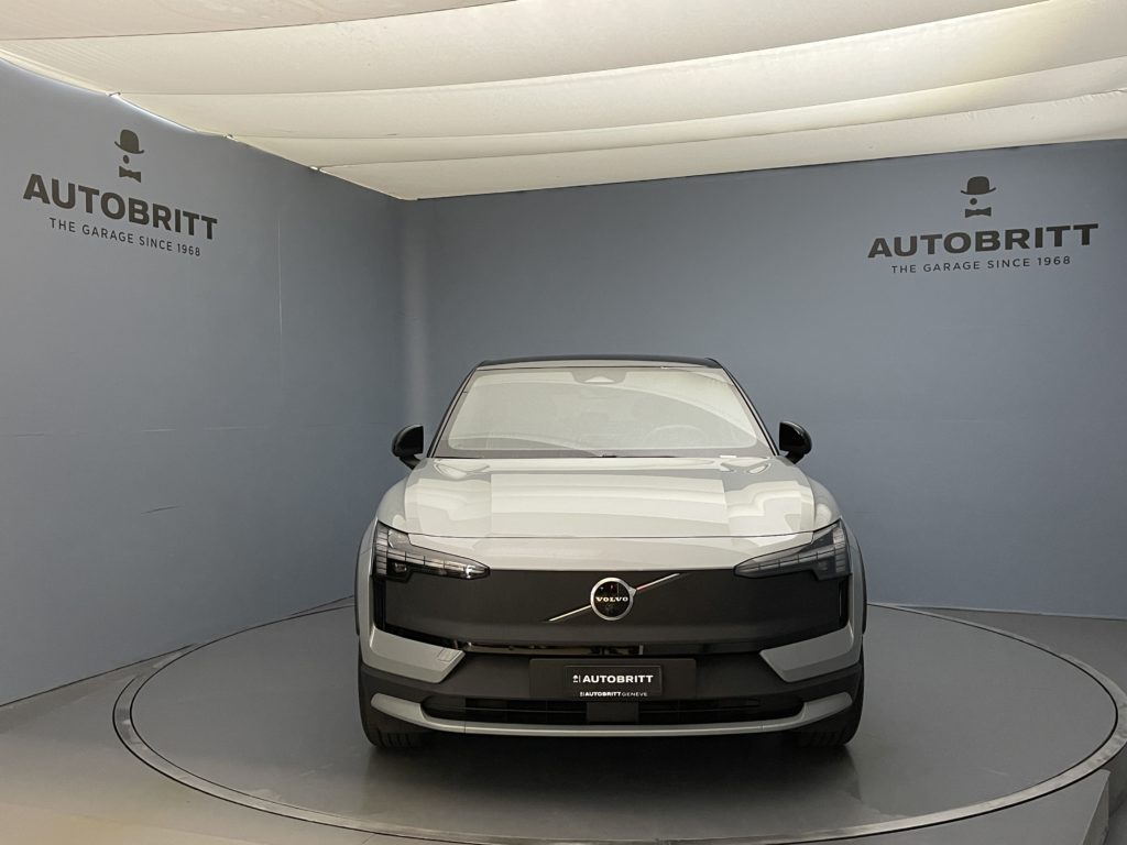 Volvo EX30 CC E60 Twin Performance AWD