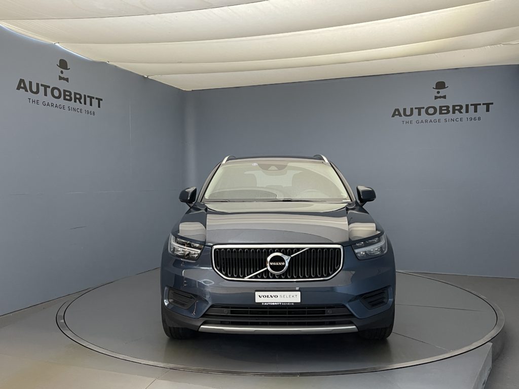 Volvo XC40 2.0 B4 MH Momentum AWD