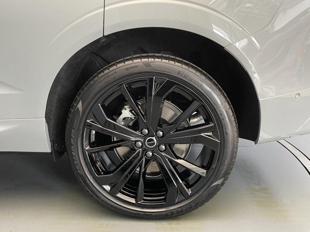 Volvo XC60 2.0 T6 TE Black Edition eAWD