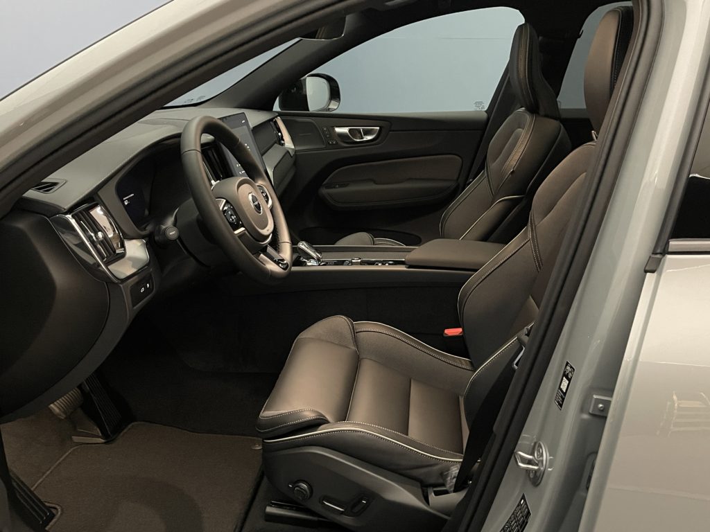 Volvo XC60 2.0 T6 TE Black Edition eAWD