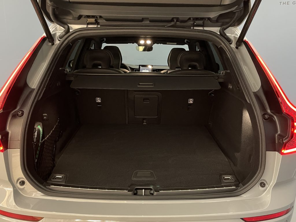 Volvo XC60 2.0 T6 TE Black Edition eAWD
