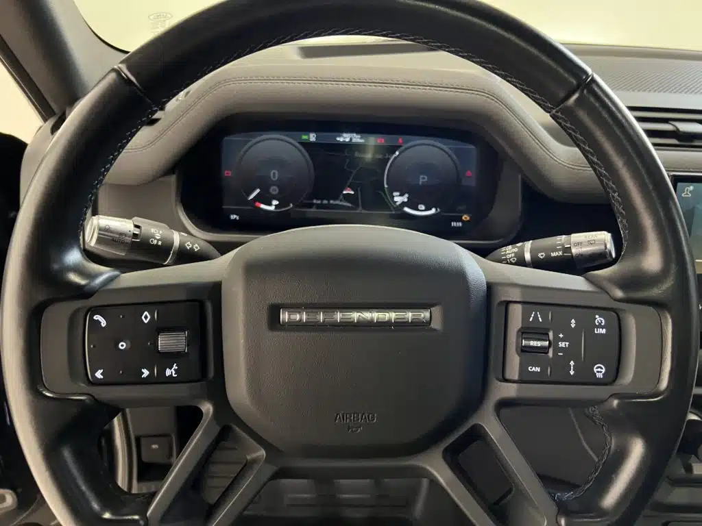 Land Rover Defender 110 2.0 P400e X-Dynamic SE