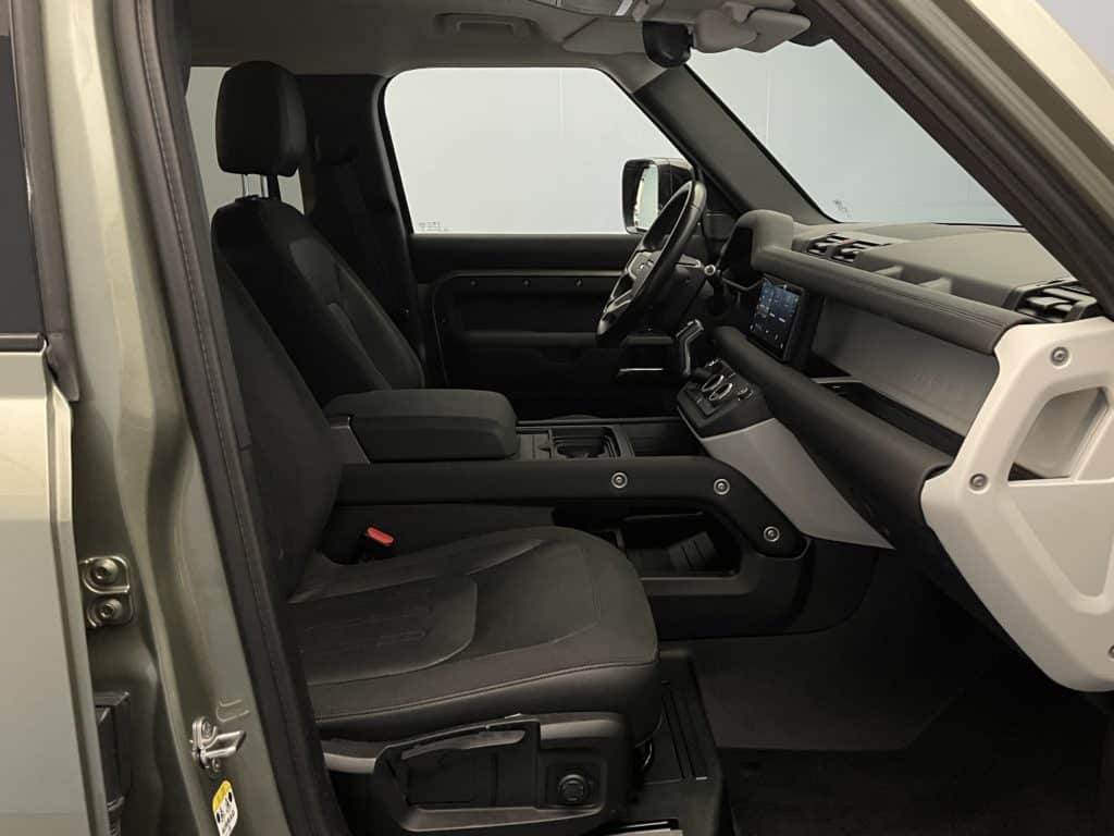 Land Rover Defender 110 2.0 SD4 240 S