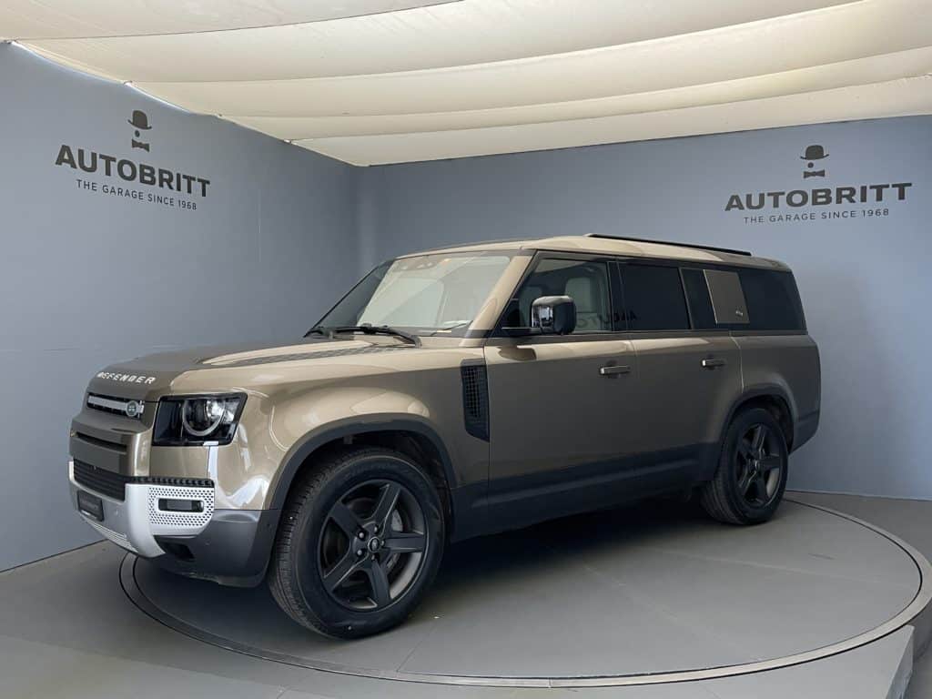 Land Rover Defender 130 3.0 D I6 SE