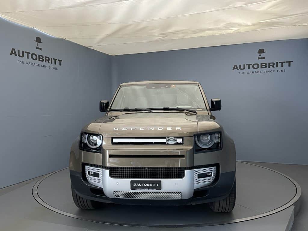 Land Rover Defender 130 3.0 D I6 SE