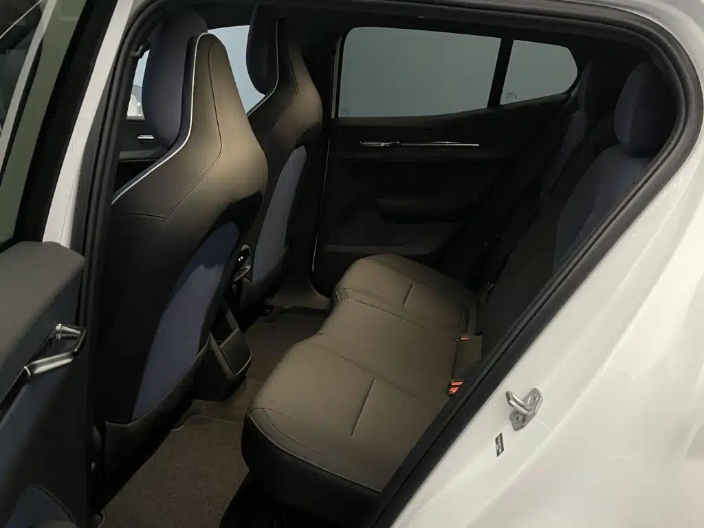 Volvo EX30 Single Motor Extended Range