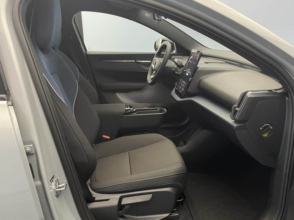 Volvo EX30 Single Motor Extended Range