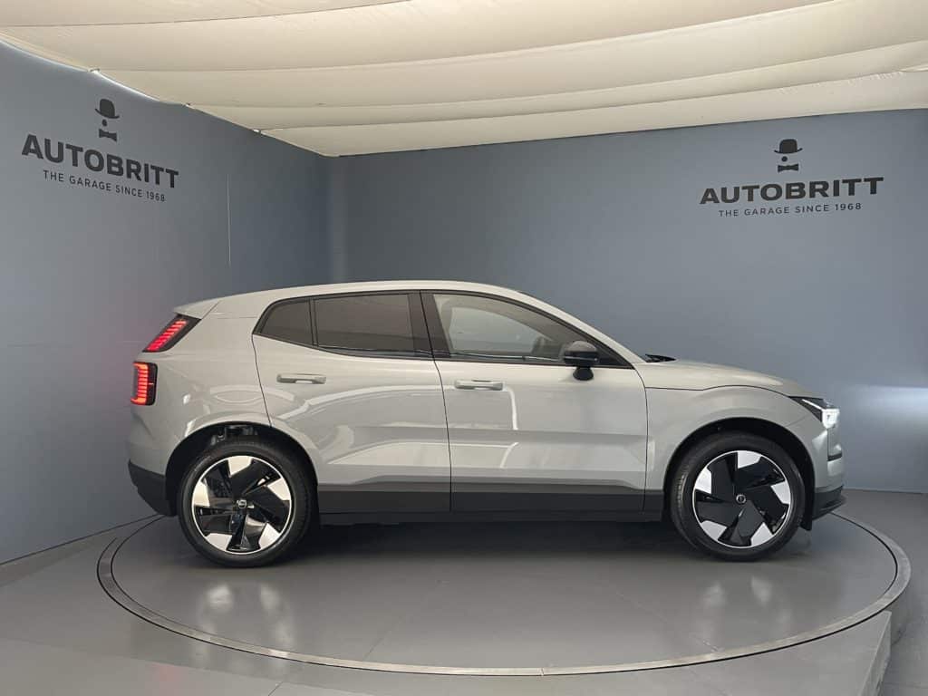 Volvo EX30 Single Motor Extended Range