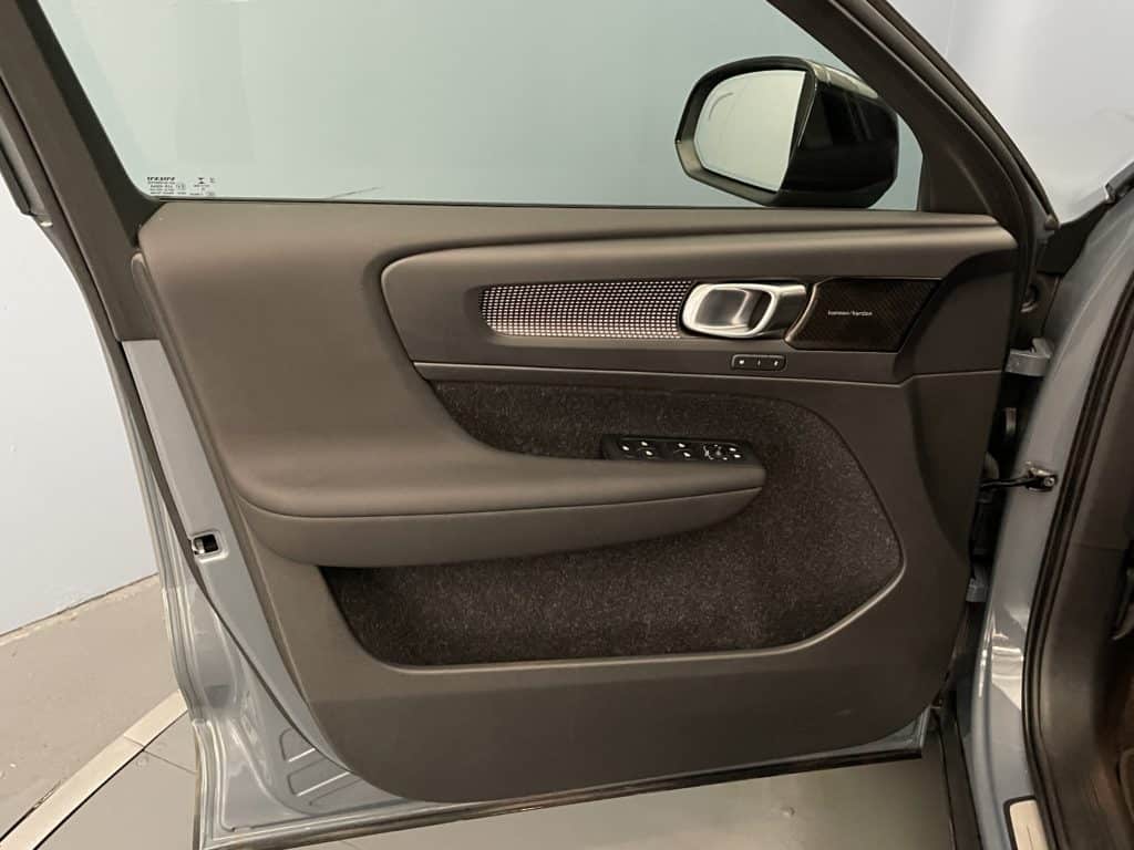 Volvo XC40 2.0 B4 MH R-Design AWD