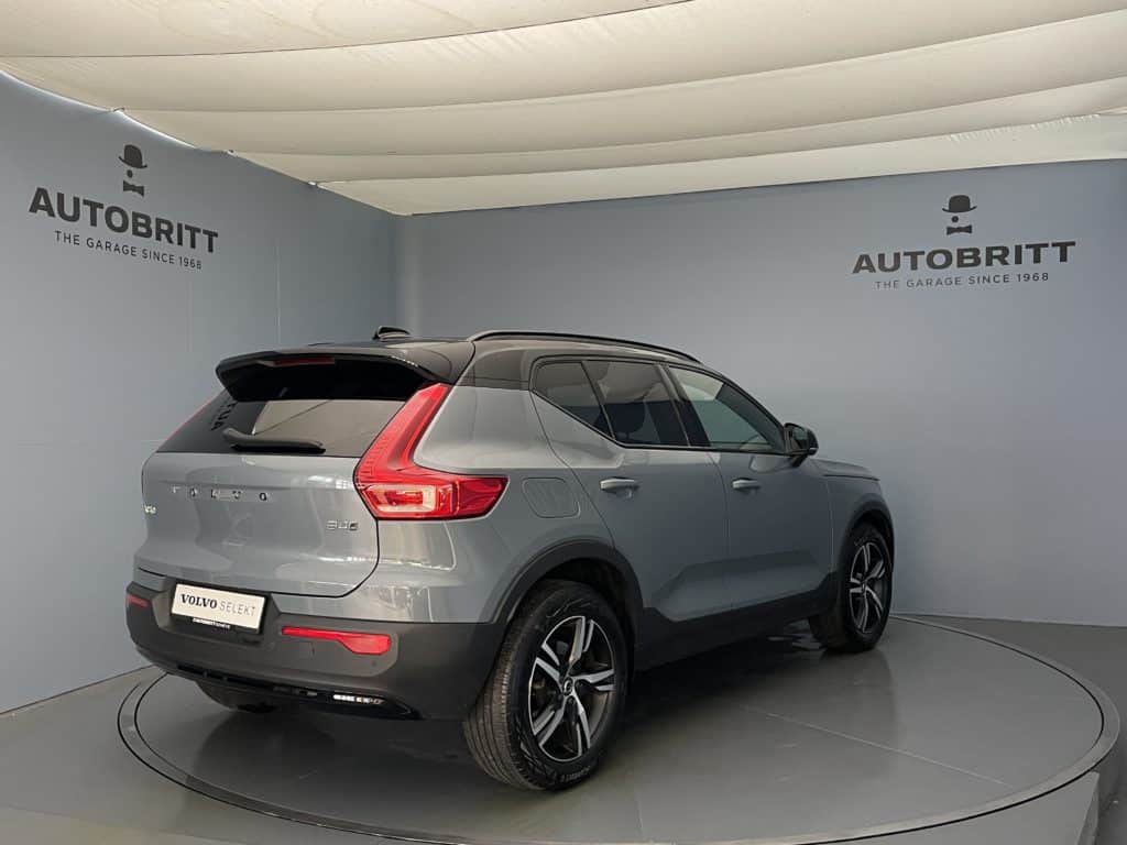 Volvo XC40 2.0 B4 MH R-Design AWD