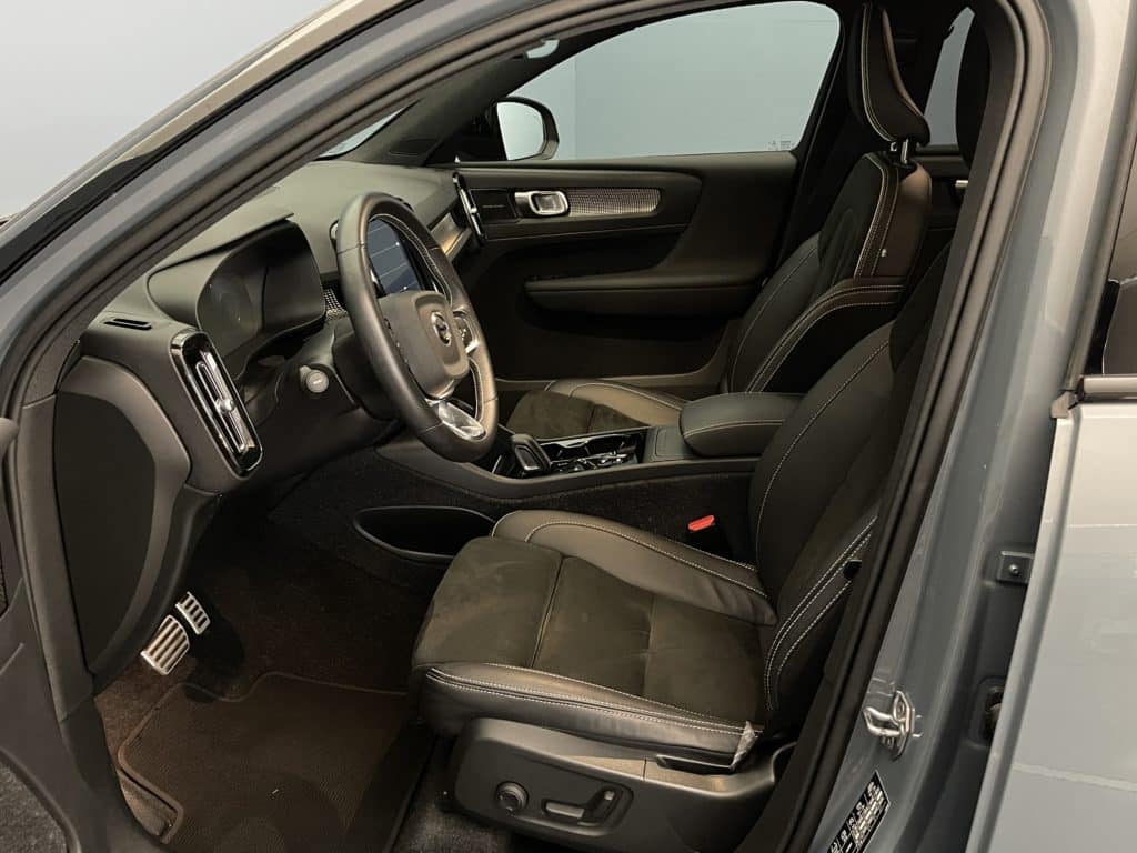 Volvo XC40 2.0 B4 MH R-Design AWD