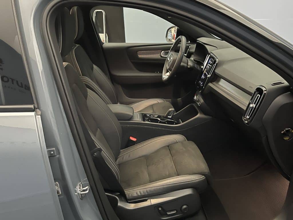 Volvo XC40 2.0 B4 MH R-Design AWD