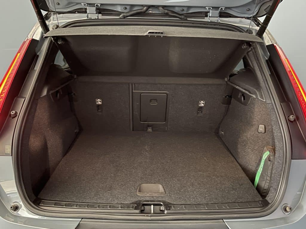 Volvo XC40 2.0 B4 MH R-Design AWD