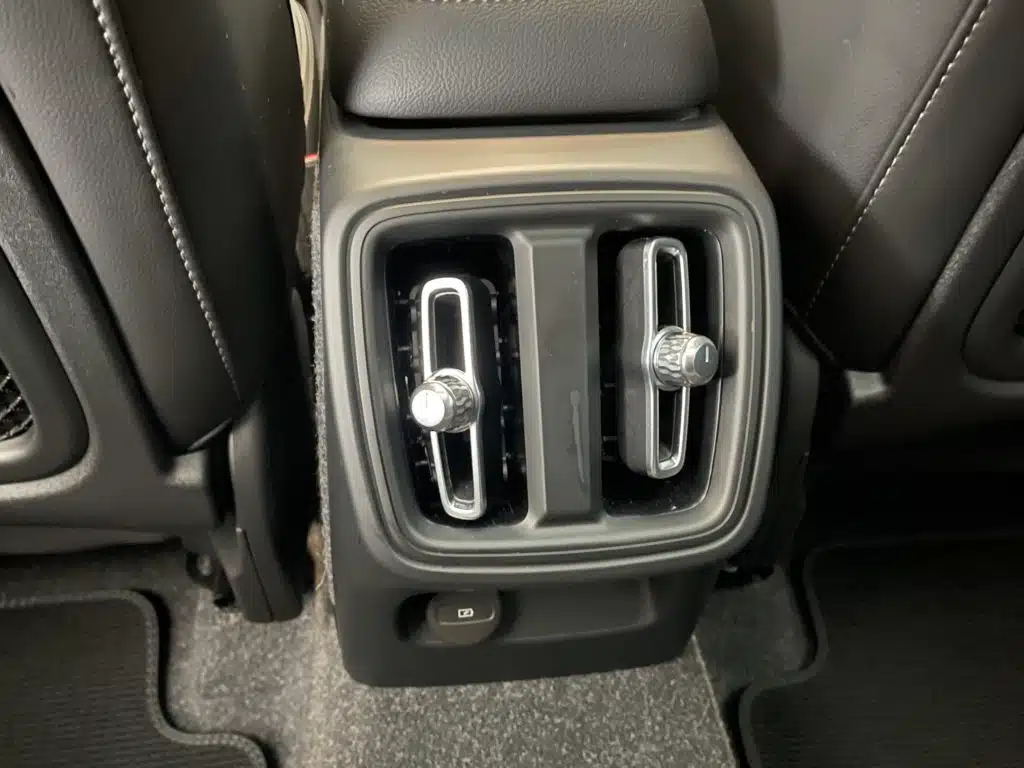 Volvo XC40 2.0 B4 MH Ultra Dark