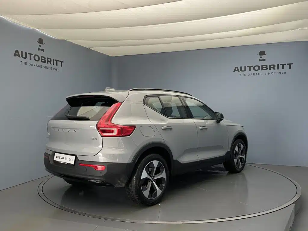 Volvo XC40 2.0 B4 MH Ultra Dark