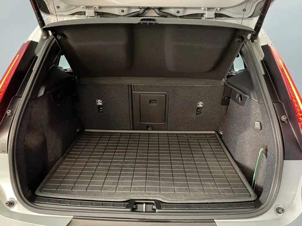 Volvo XC40 2.0 B4 MH Ultra Dark