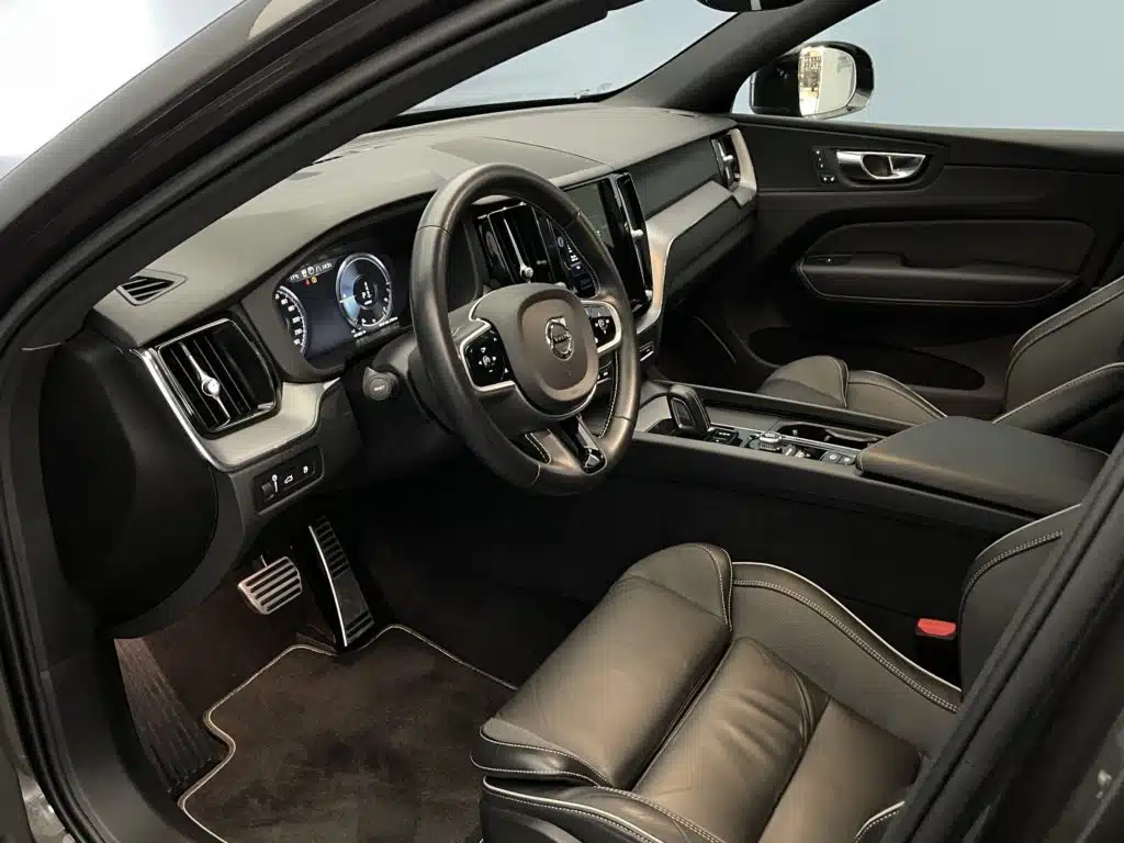 Volvo XC60 2.0 T6 TE R-Design eAWD