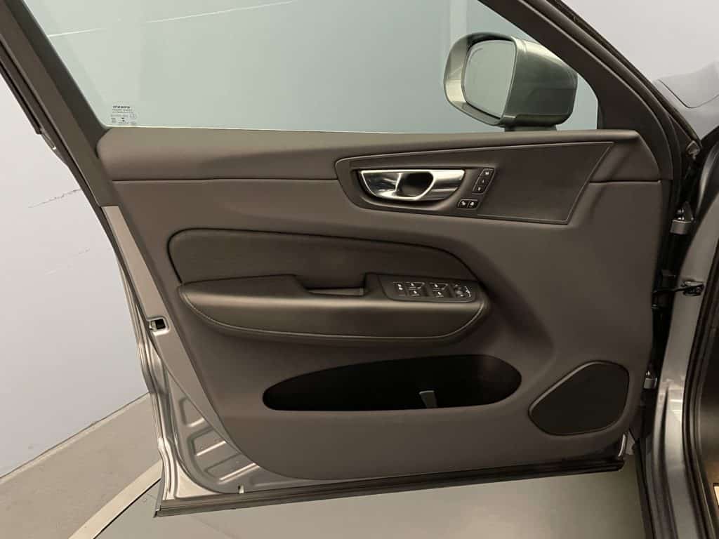 Volvo XC60 2.0 T8 TE Momentum eAWD