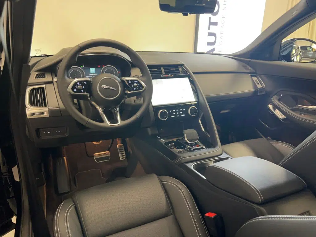 Jaguar E-Pace 1.5 T 300e R-Dynamic SE AWD