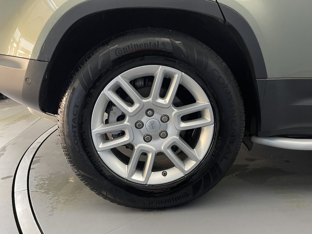 Land Rover Defender 110 2.0 SD4 240 S