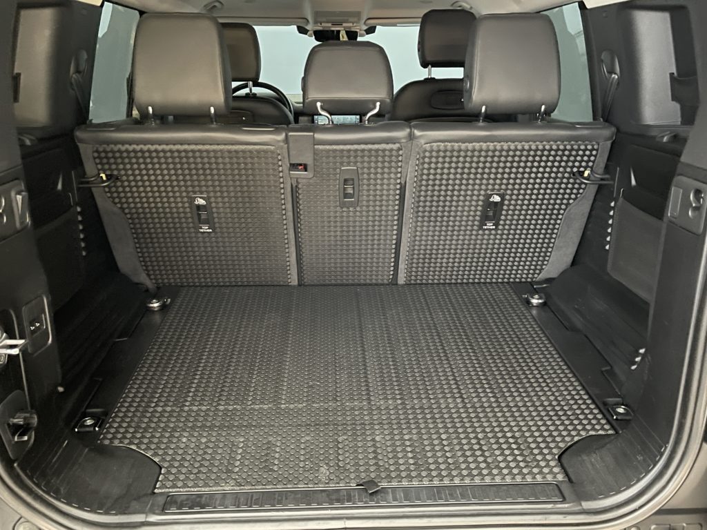 Land Rover Defender 110 2.0 SD4 240 S