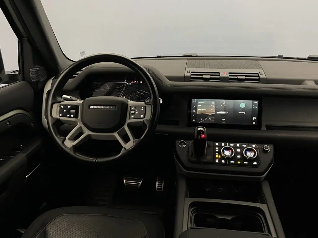 Land Rover Defender 110 2.0 SD4 240 S