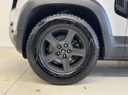 Land Rover Defender 110 3.0 D I6 250