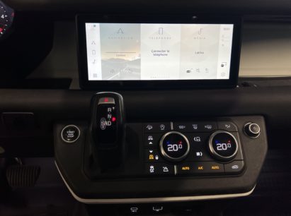 Land Rover Defender 110 3.0 D I6 250