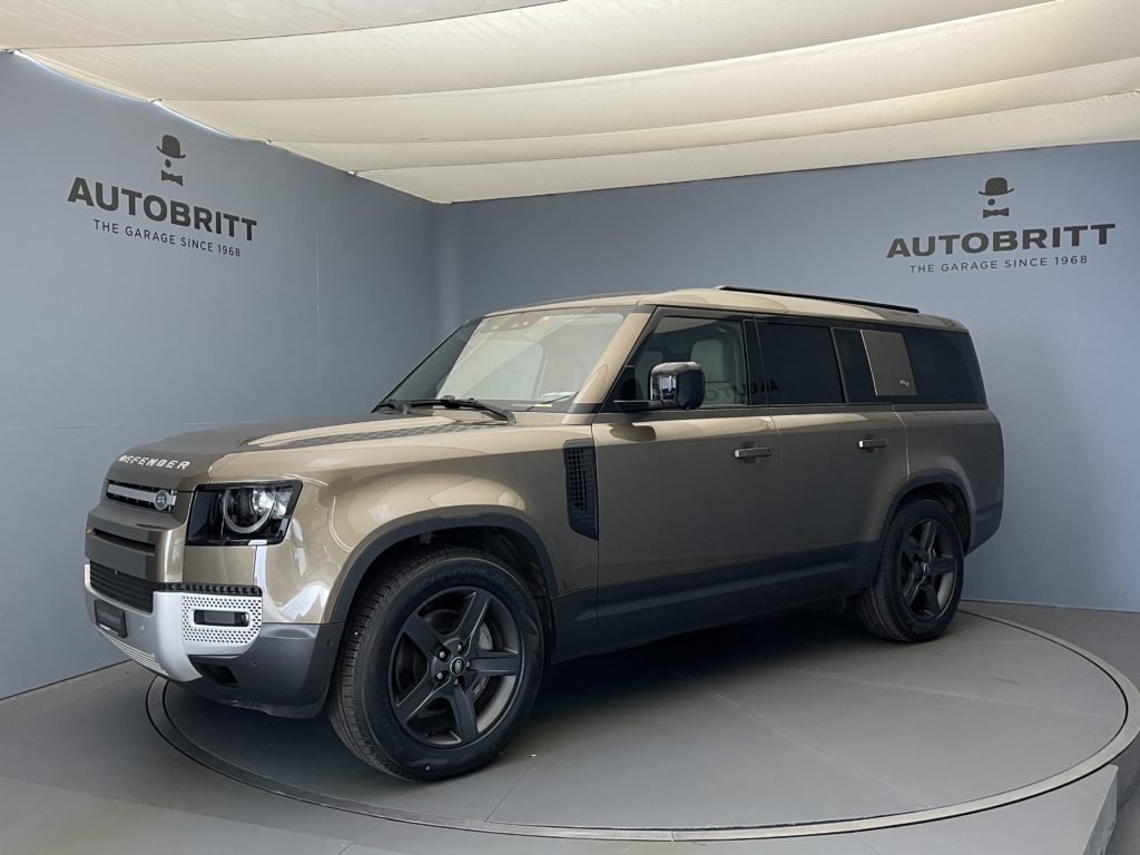 Land Rover Defender 130 3.0 D I6 SE