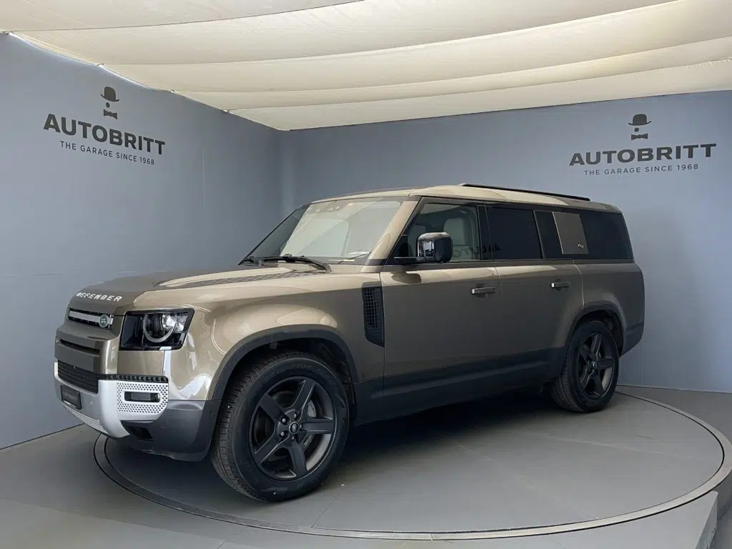 Land Rover Defender 130 3.0 D I6 SE