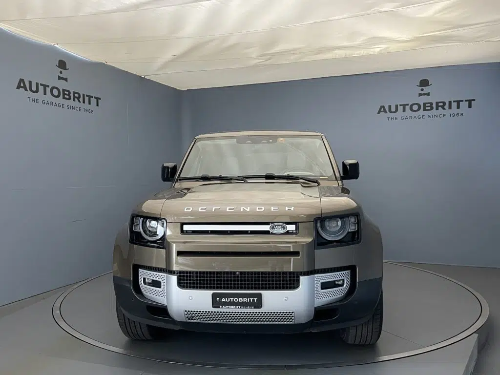 Land Rover Defender 130 3.0 D I6 SE