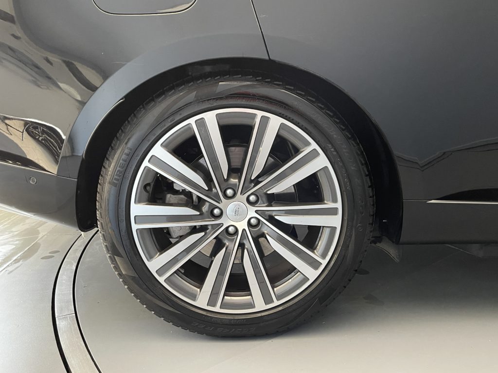 Land Rover Range Rover 3.0 Si6 P440e HSE